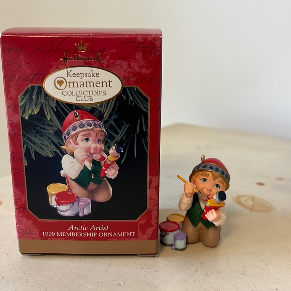 Hallmark Keepsake Arctic Artist Holiday Christmas Ornament